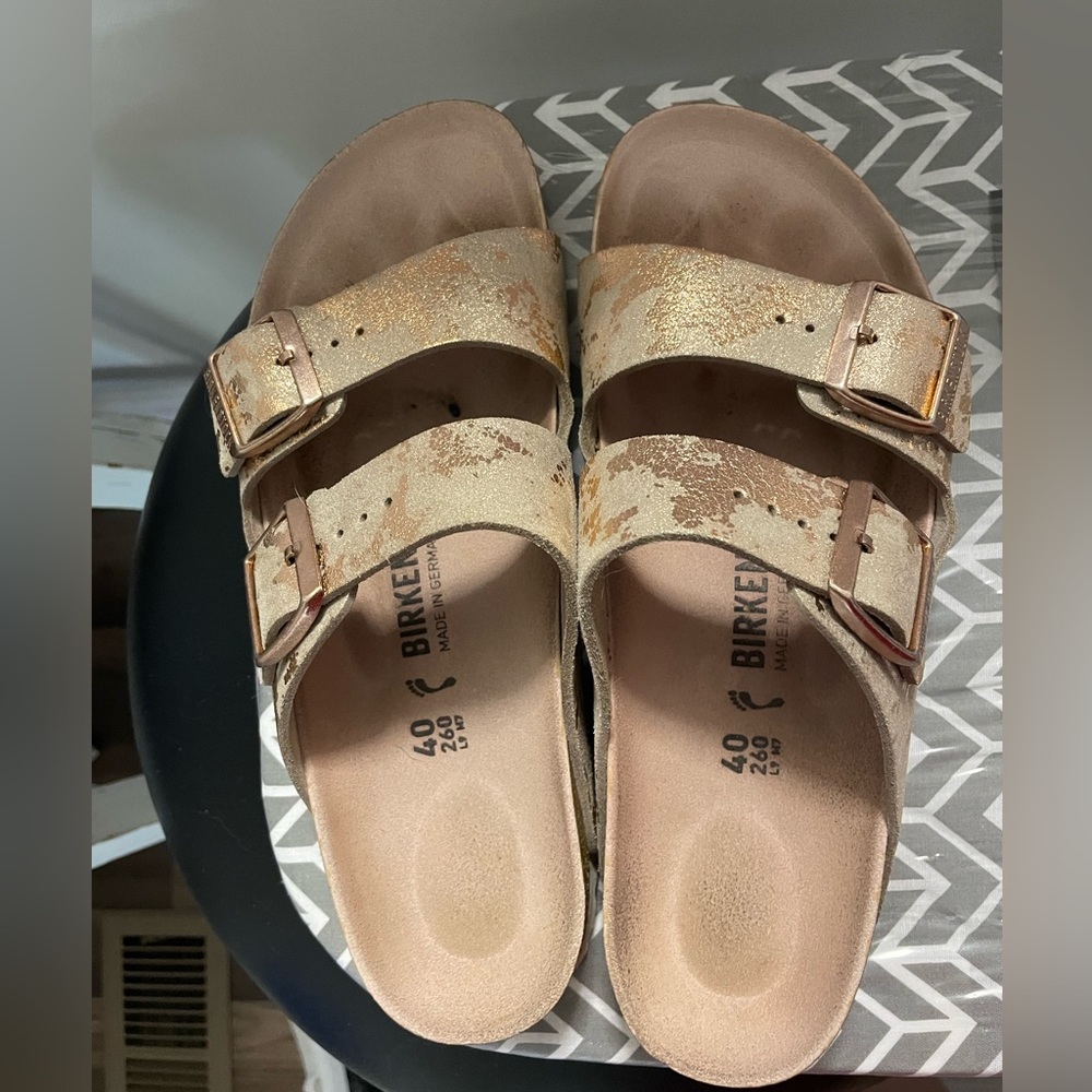 Rate rose gold splash birkenstocks women’s arizona sandal